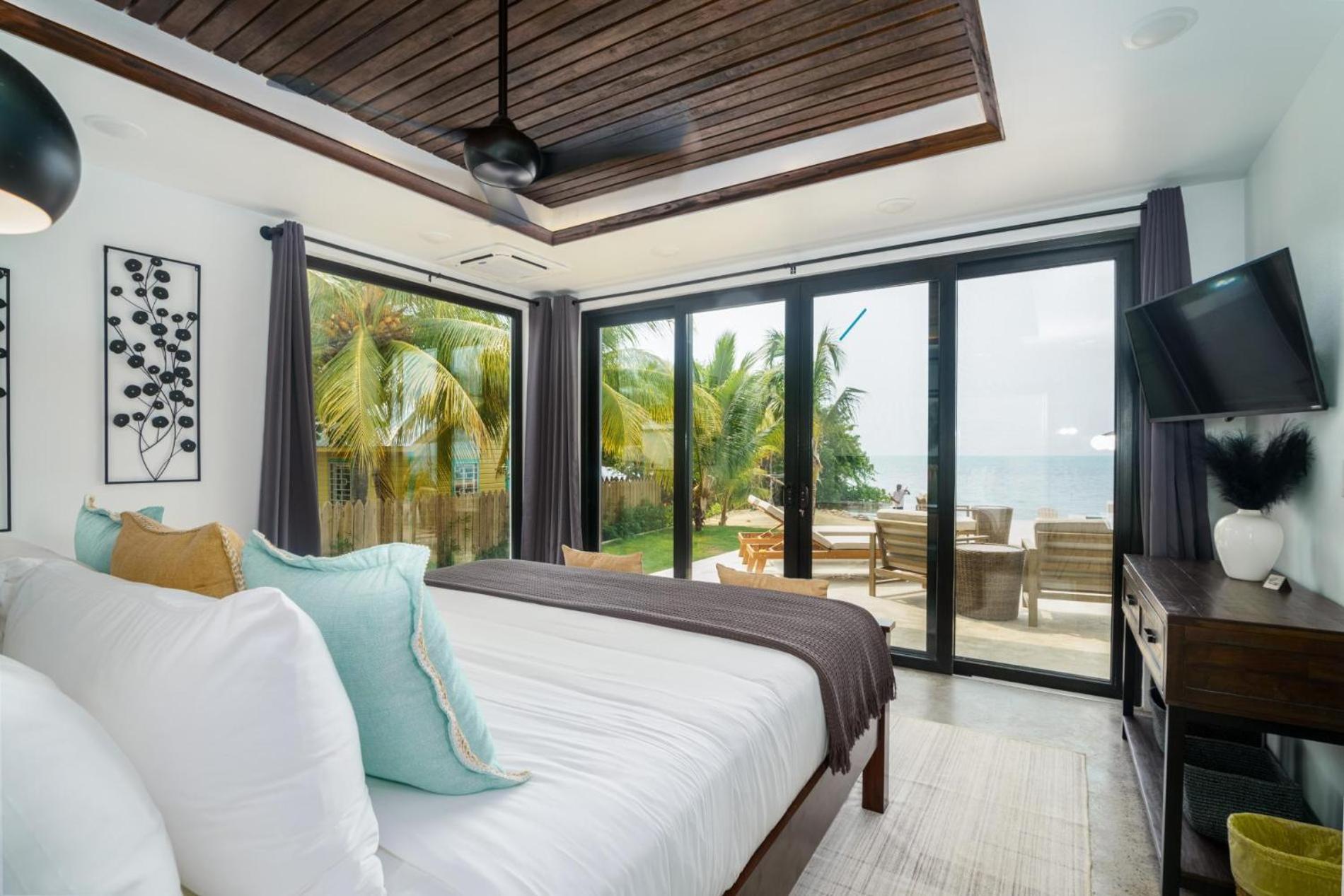 Spacious 4-Bed Villa In Placencia Village W Pool Exteriér fotografie