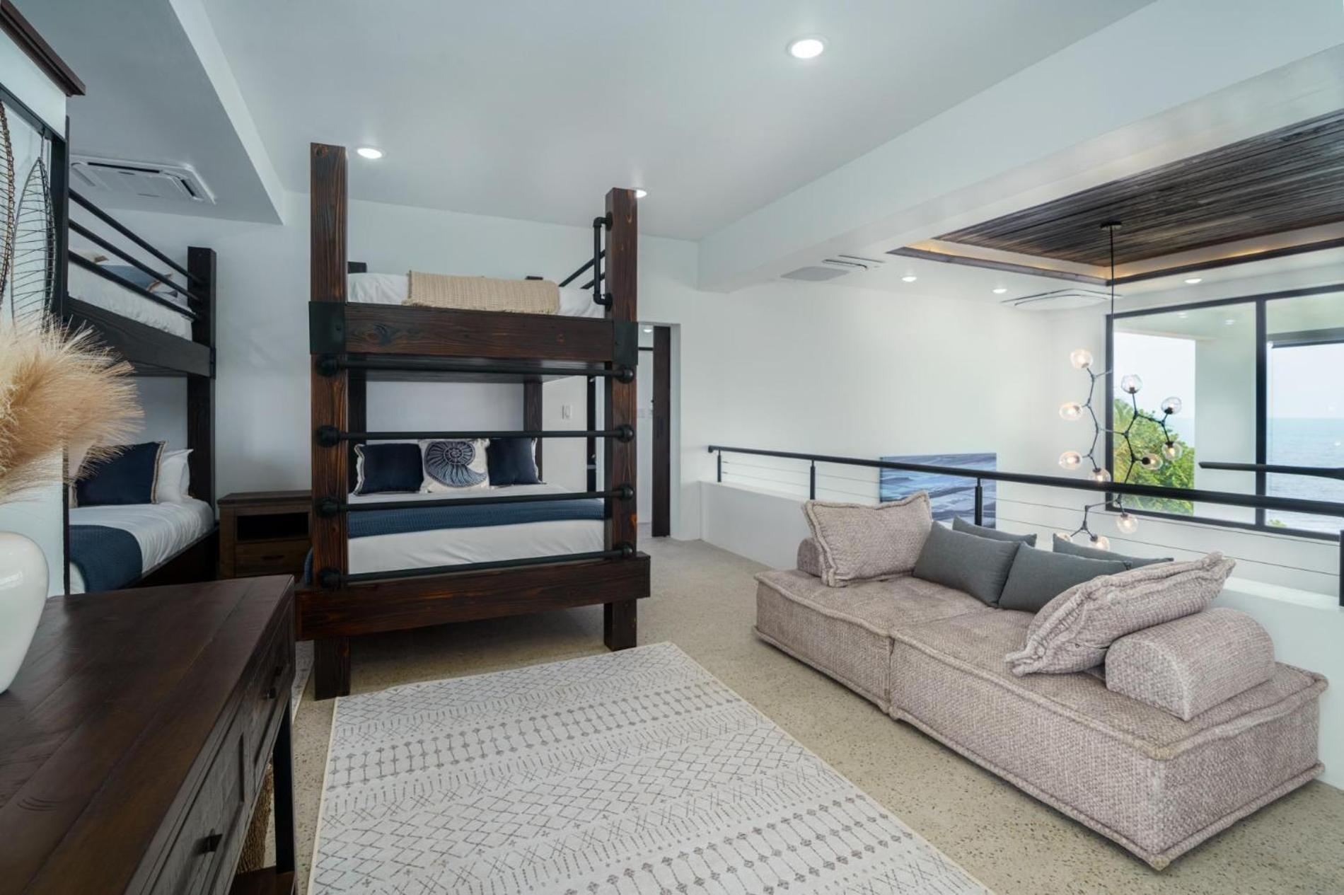Spacious 4-Bed Villa In Placencia Village W Pool Exteriér fotografie