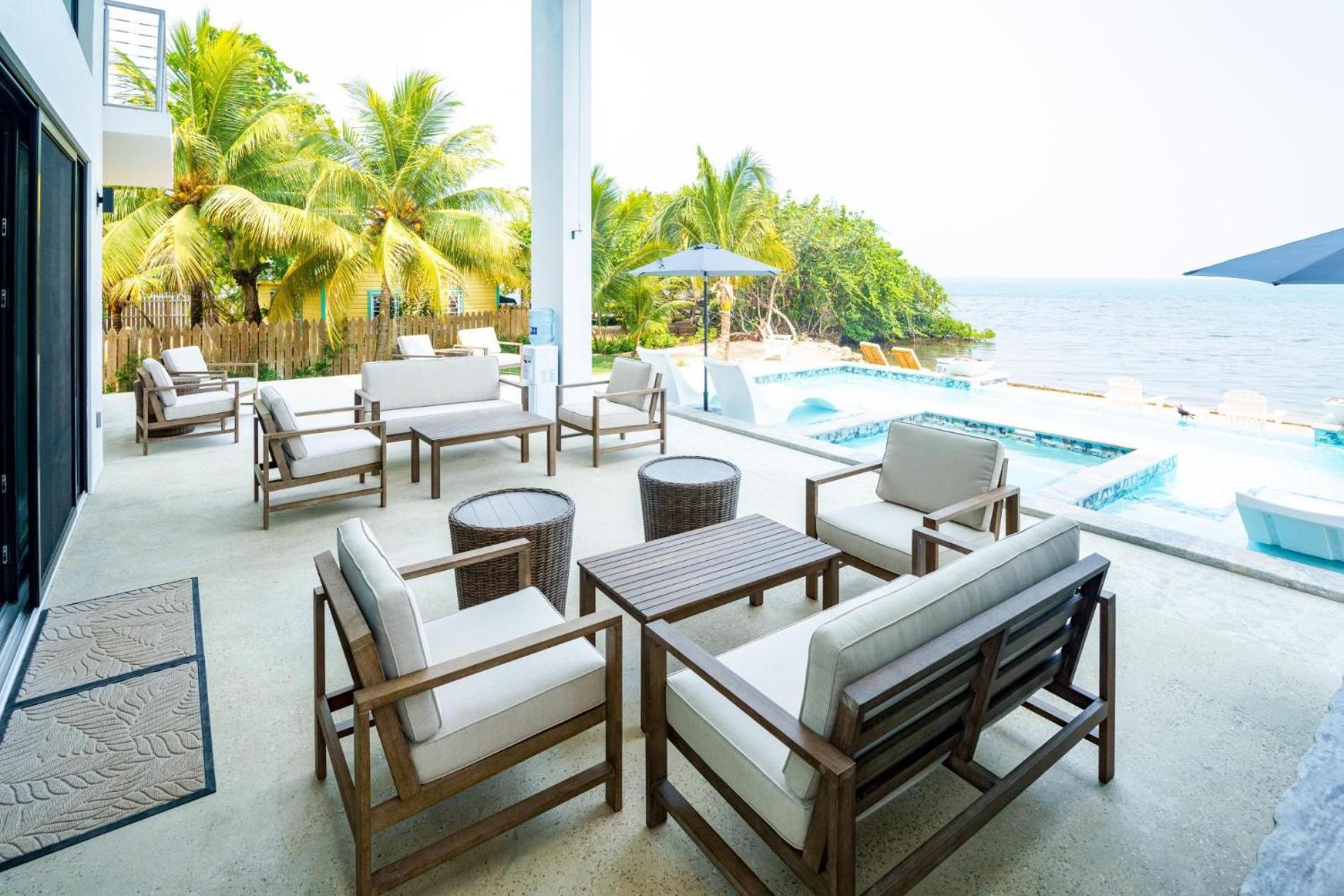Spacious 4-Bed Villa In Placencia Village W Pool Exteriér fotografie